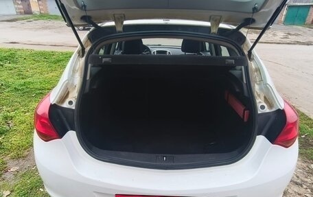 Opel Astra J, 2011 год, 800 000 рублей, 8 фотография