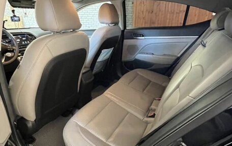 Hyundai Elantra VI рестайлинг, 2019 год, 1 750 000 рублей, 4 фотография