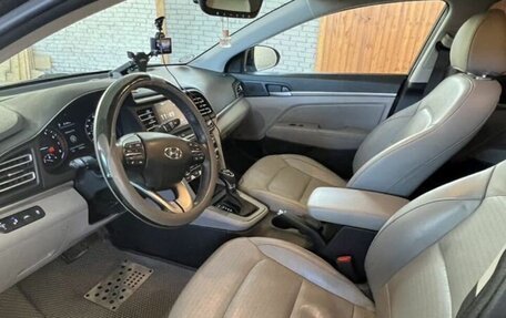 Hyundai Elantra VI рестайлинг, 2019 год, 1 750 000 рублей, 8 фотография