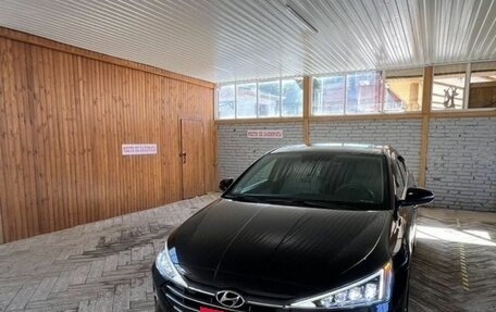 Hyundai Elantra VI рестайлинг, 2019 год, 1 750 000 рублей, 14 фотография