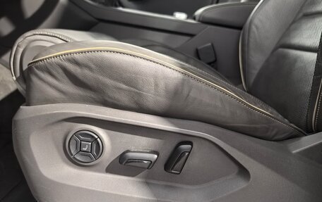 Volkswagen Touareg III, 2018 год, 4 990 000 рублей, 16 фотография