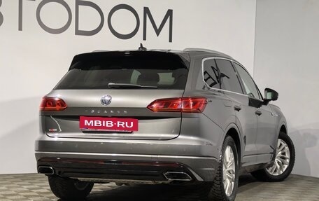 Volkswagen Touareg III, 2018 год, 4 990 000 рублей, 2 фотография