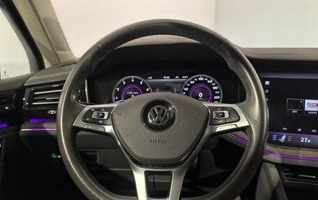 Volkswagen Touareg III, 2018 год, 4 990 000 рублей, 20 фотография
