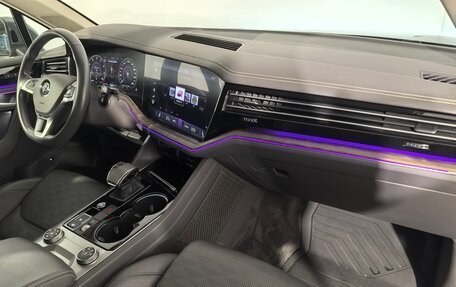 Volkswagen Touareg III, 2018 год, 4 990 000 рублей, 18 фотография