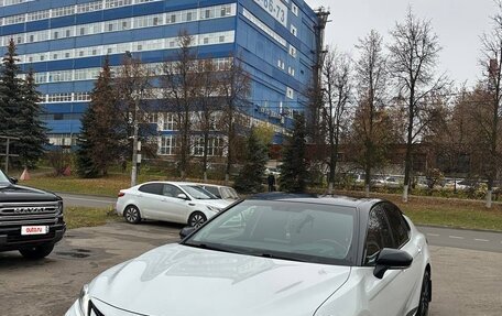 Toyota Camry, 2021 год, 3 700 000 рублей, 2 фотография