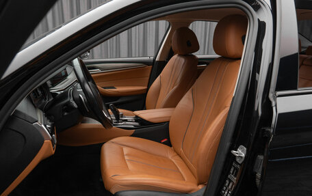 BMW 5 серия, 2019 год, 3 640 000 рублей, 11 фотография