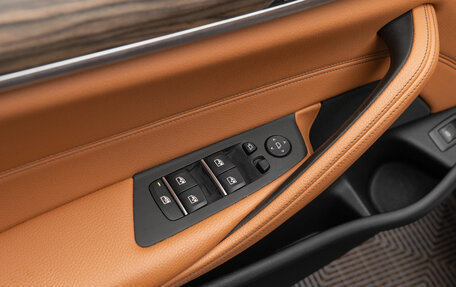 BMW 5 серия, 2019 год, 3 640 000 рублей, 16 фотография