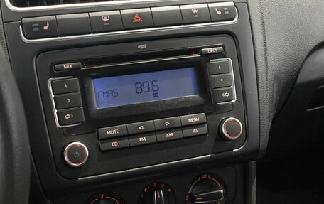 Volkswagen Polo VI (EU Market), 2011 год, 716 000 рублей, 6 фотография