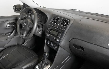 Volkswagen Polo VI (EU Market), 2011 год, 716 000 рублей, 4 фотография