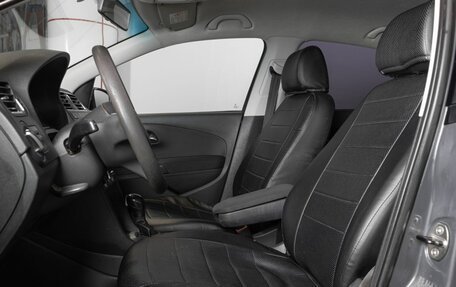 Volkswagen Polo VI (EU Market), 2011 год, 716 000 рублей, 13 фотография