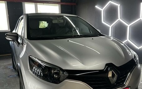 Renault Kaptur I рестайлинг, 2018 год, 1 500 000 рублей, 4 фотография