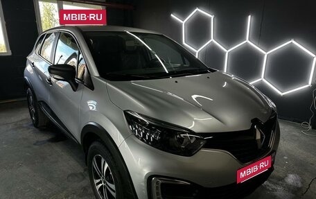 Renault Kaptur I рестайлинг, 2018 год, 1 500 000 рублей, 5 фотография