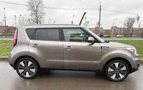 KIA Soul II рестайлинг, 2018 год, 1 750 000 рублей, 6 фотография