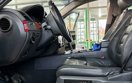 Volkswagen Touareg III, 2004 год, 960 000 рублей, 12 фотография