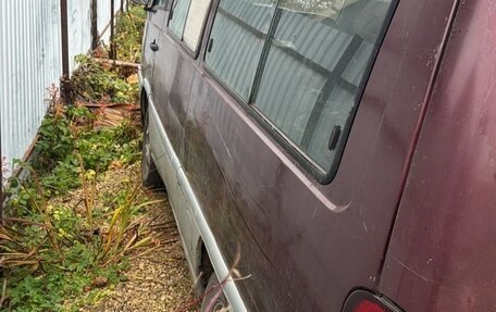 SsangYong Istana, 1997 год, 240 000 рублей, 3 фотография