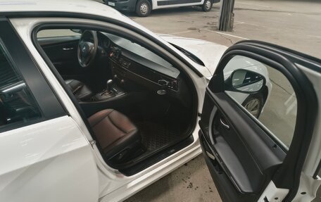 BMW 3 серия, 2010 год, 1 250 000 рублей, 10 фотография