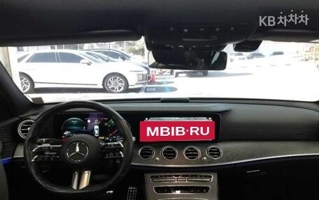 Mercedes-Benz E-Класс, 2021 год, 3 670 000 рублей, 11 фотография