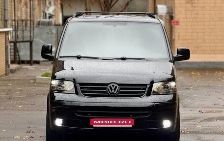 Volkswagen Multivan T5, 2009 год, 2 400 000 рублей, 2 фотография