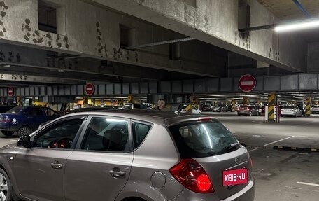 KIA cee'd I рестайлинг, 2009 год, 650 000 рублей, 3 фотография