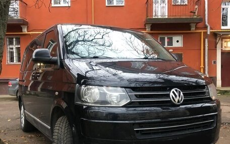 Volkswagen Multivan T5, 2012 год, 2 390 000 рублей, 2 фотография