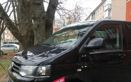 Volkswagen Multivan T5, 2012 год, 2 390 000 рублей, 4 фотография