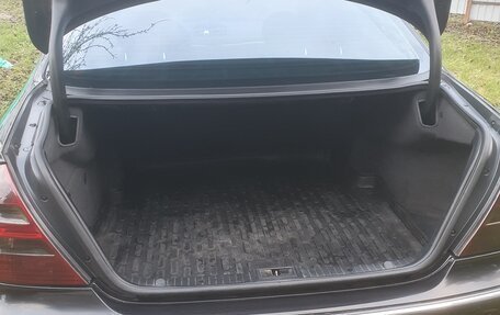 Mercedes-Benz E-Класс, 2002 год, 850 000 рублей, 14 фотография