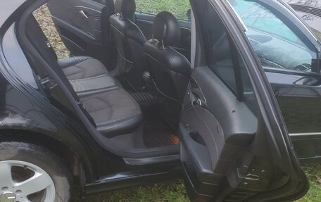 Mercedes-Benz E-Класс, 2002 год, 850 000 рублей, 13 фотография