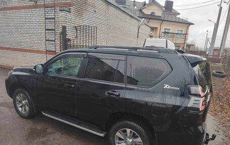 Toyota Land Cruiser Prado 150 рестайлинг 2, 2021 год, 7 500 000 рублей, 4 фотография