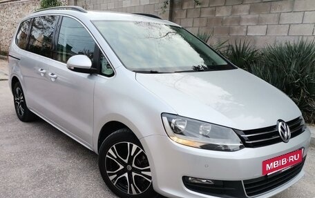 Volkswagen Sharan II, 2012 год, 1 930 000 рублей, 6 фотография