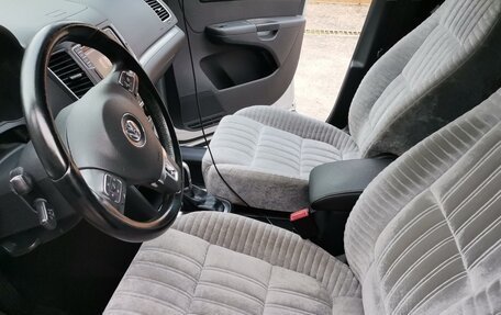 Volkswagen Sharan II, 2012 год, 1 930 000 рублей, 10 фотография