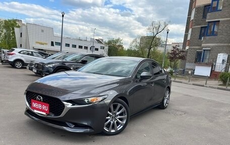 Mazda 3, 2019 год, 1 830 000 рублей, 3 фотография