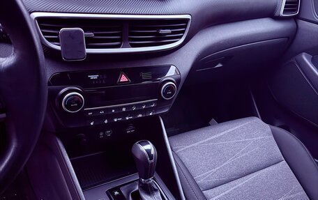 Hyundai Tucson III, 2018 год, 2 395 000 рублей, 14 фотография