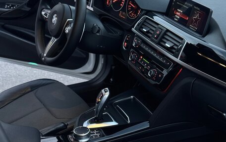 BMW 3 серия, 2017 год, 2 560 000 рублей, 14 фотография