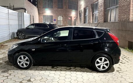 Hyundai Solaris II рестайлинг, 2011 год, 640 000 рублей, 4 фотография