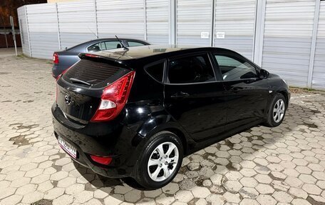 Hyundai Solaris II рестайлинг, 2011 год, 640 000 рублей, 7 фотография