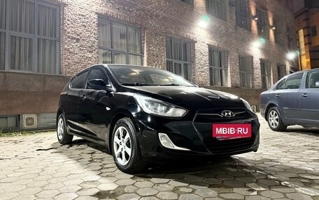 Hyundai Solaris II рестайлинг, 2011 год, 640 000 рублей, 9 фотография