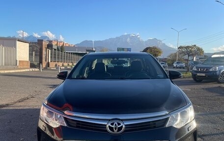 Toyota Camry, 2015 год, 2 420 000 рублей, 28 фотография