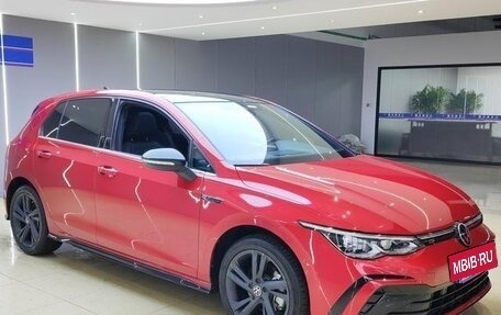 Volkswagen Golf VIII, 2021 год, 1 727 605 рублей, 2 фотография