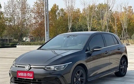 Volkswagen Golf VIII, 2022 год, 1 693 555 рублей, 1 фотография