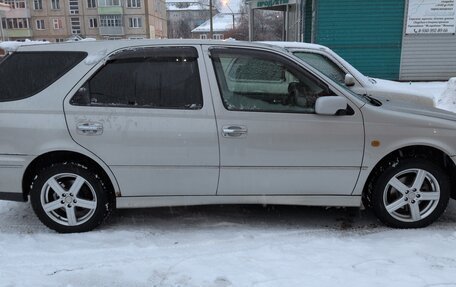 Toyota Vista V30, 2001 год, 620 000 рублей, 2 фотография