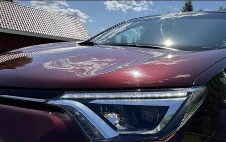 Toyota RAV4, 2018 год, 2 600 000 рублей, 10 фотография