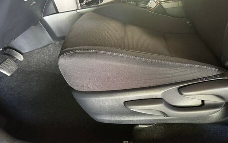 Toyota RAV4, 2018 год, 2 600 000 рублей, 16 фотография