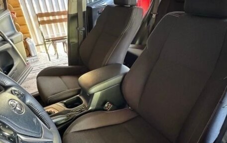 Toyota RAV4, 2018 год, 2 600 000 рублей, 15 фотография