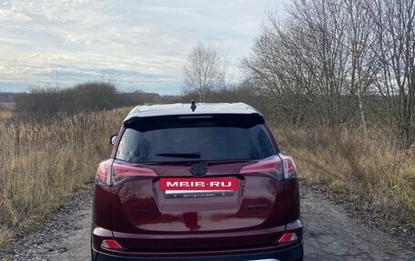 Toyota RAV4, 2018 год, 2 600 000 рублей, 6 фотография