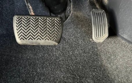 Toyota RAV4, 2018 год, 2 600 000 рублей, 24 фотография