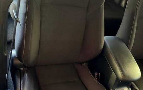 Toyota RAV4, 2018 год, 2 600 000 рублей, 36 фотография