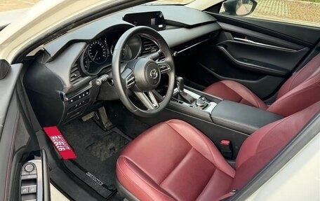 Mazda 3, 2024 год, 2 200 000 рублей, 3 фотография