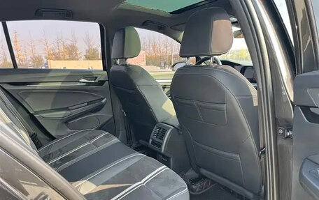 Volkswagen Golf VIII, 2022 год, 1 693 555 рублей, 10 фотография