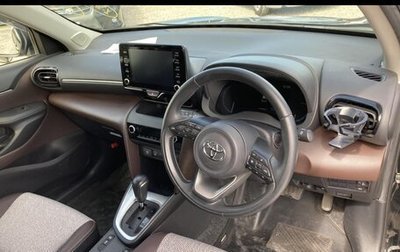 Toyota Yaris Cross, 2020 год, 1 780 000 рублей, 1 фотография