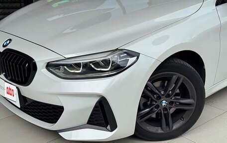 BMW 1 серия, 2024 год, 2 200 000 рублей, 3 фотография